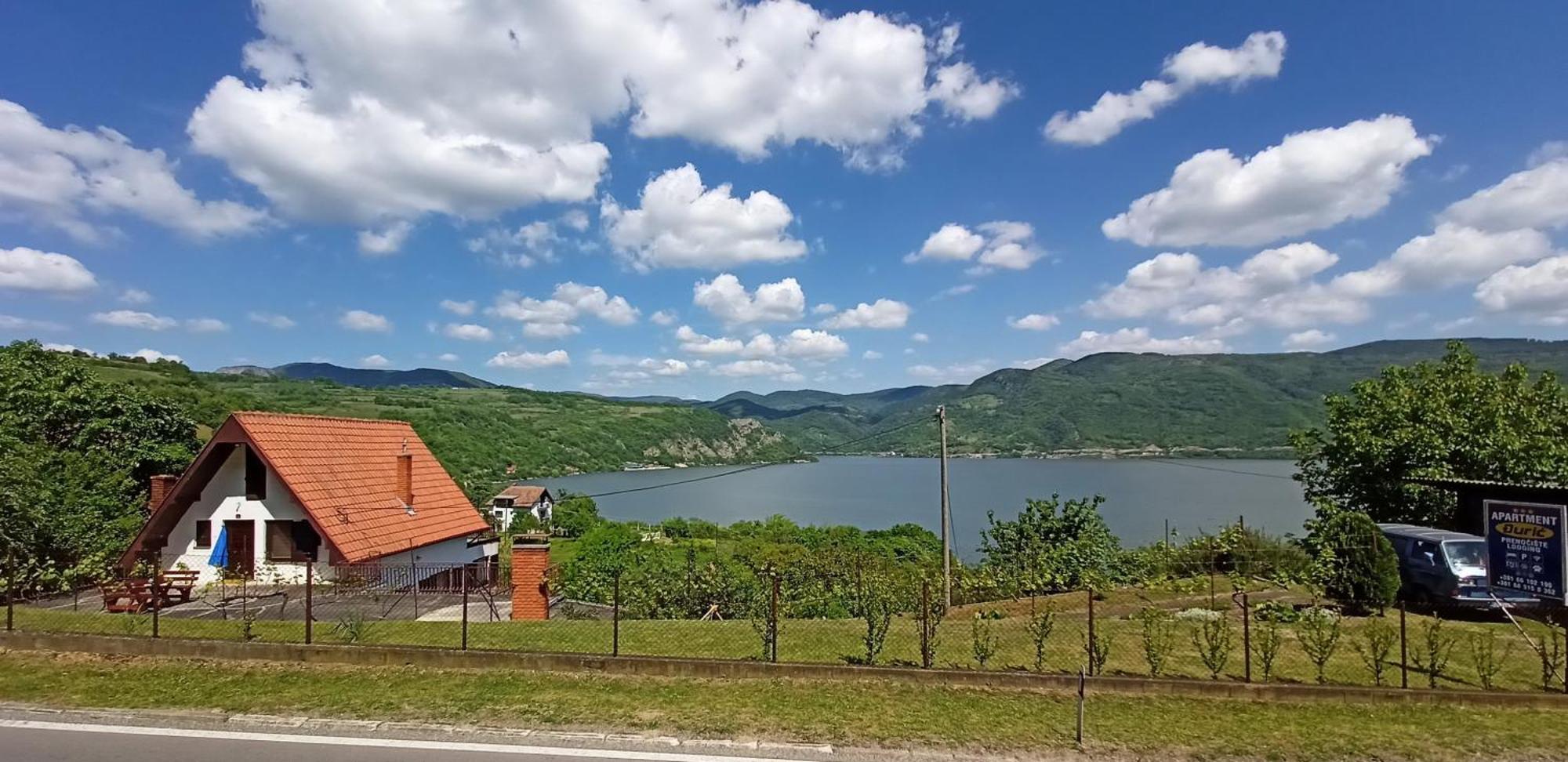 Apartman Duric Donji Milanovac Exteriör bild