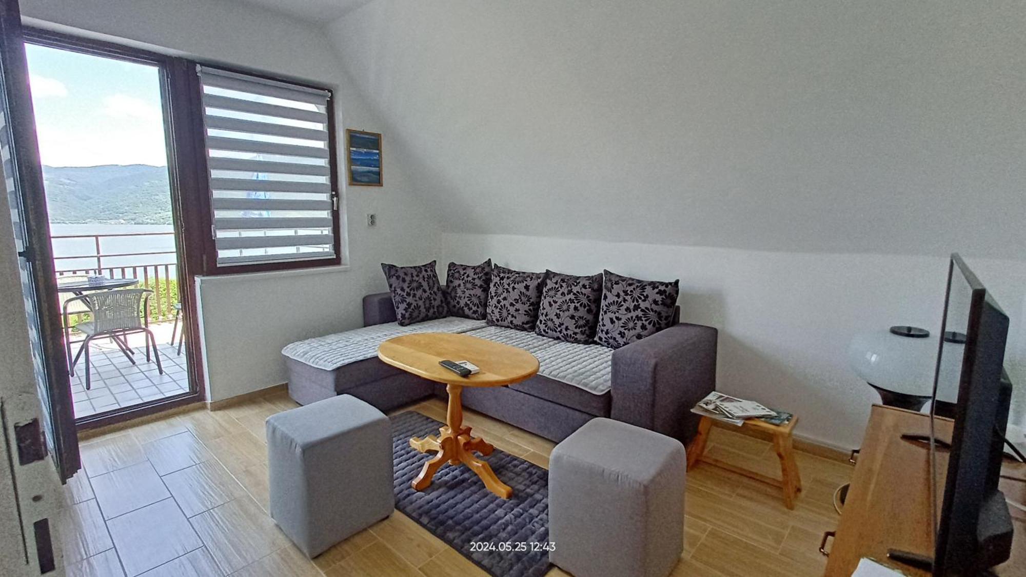 Apartman Duric Donji Milanovac Exteriör bild